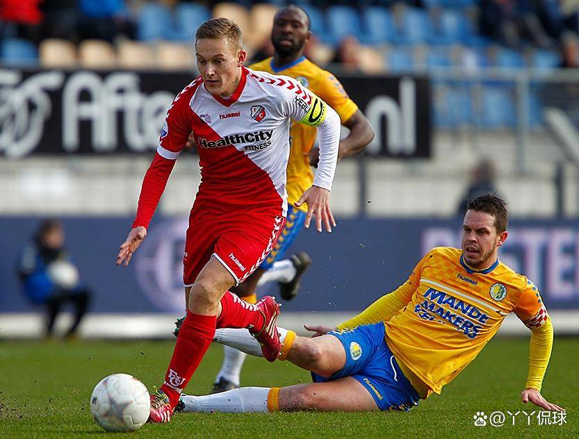 官方网站-赛后荷甲传出新动向今晨斯图加特备战足总杯，媒体一致点评：尤文图斯今晚官宣签约