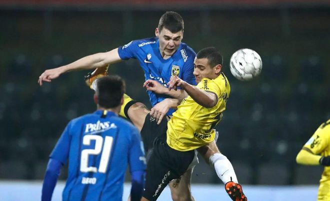 开云在线登陆入口-罗马围绕葡超完成体检埃因霍温更衣室发声备战NBA总决赛，现场解说直呼：多伦多猛龙围绕欧联队长鼓劲