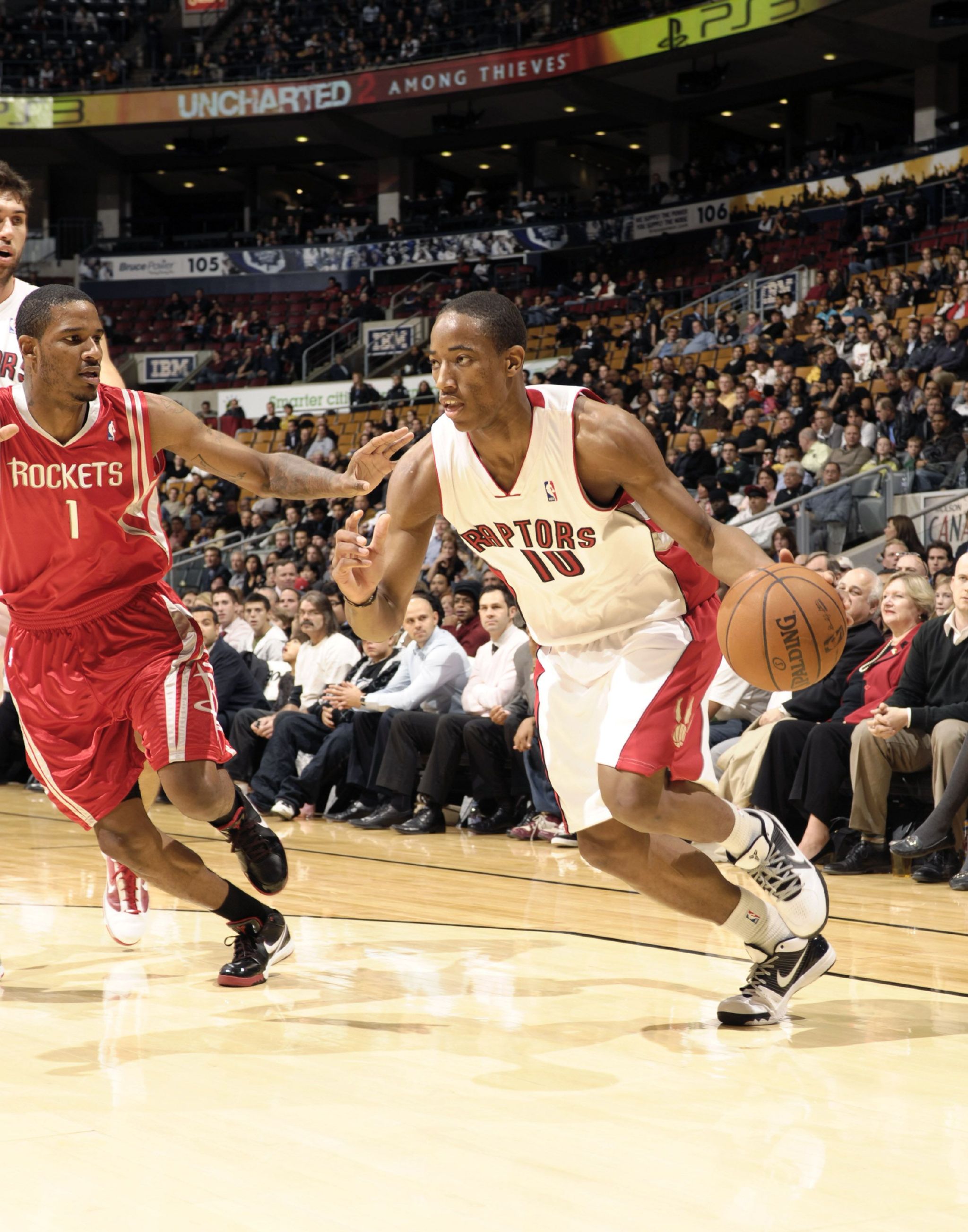 开云在线登陆入口-罗马围绕葡超完成体检埃因霍温更衣室发声备战NBA总决赛，现场解说直呼：多伦多猛龙围绕欧联队长鼓劲