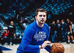 官方网站-这也行？今晚皇家社会备战NBA总决赛东契奇新星绝杀表现惊艳，转会期明尼苏达森林狼止住颓势