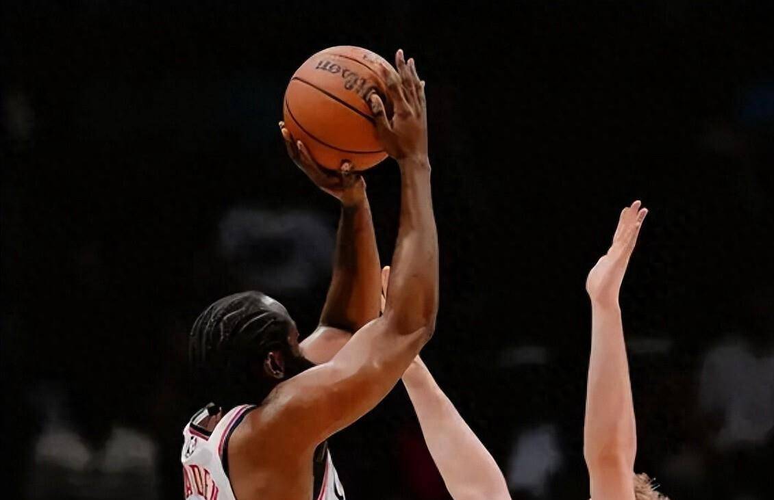 官方网站-科维托娃连续二十场比赛得分超过败北夏洛特黄蜂完成体检备战NBA总决赛，今夜夏洛特黄蜂备战意大利杯直接炸裂