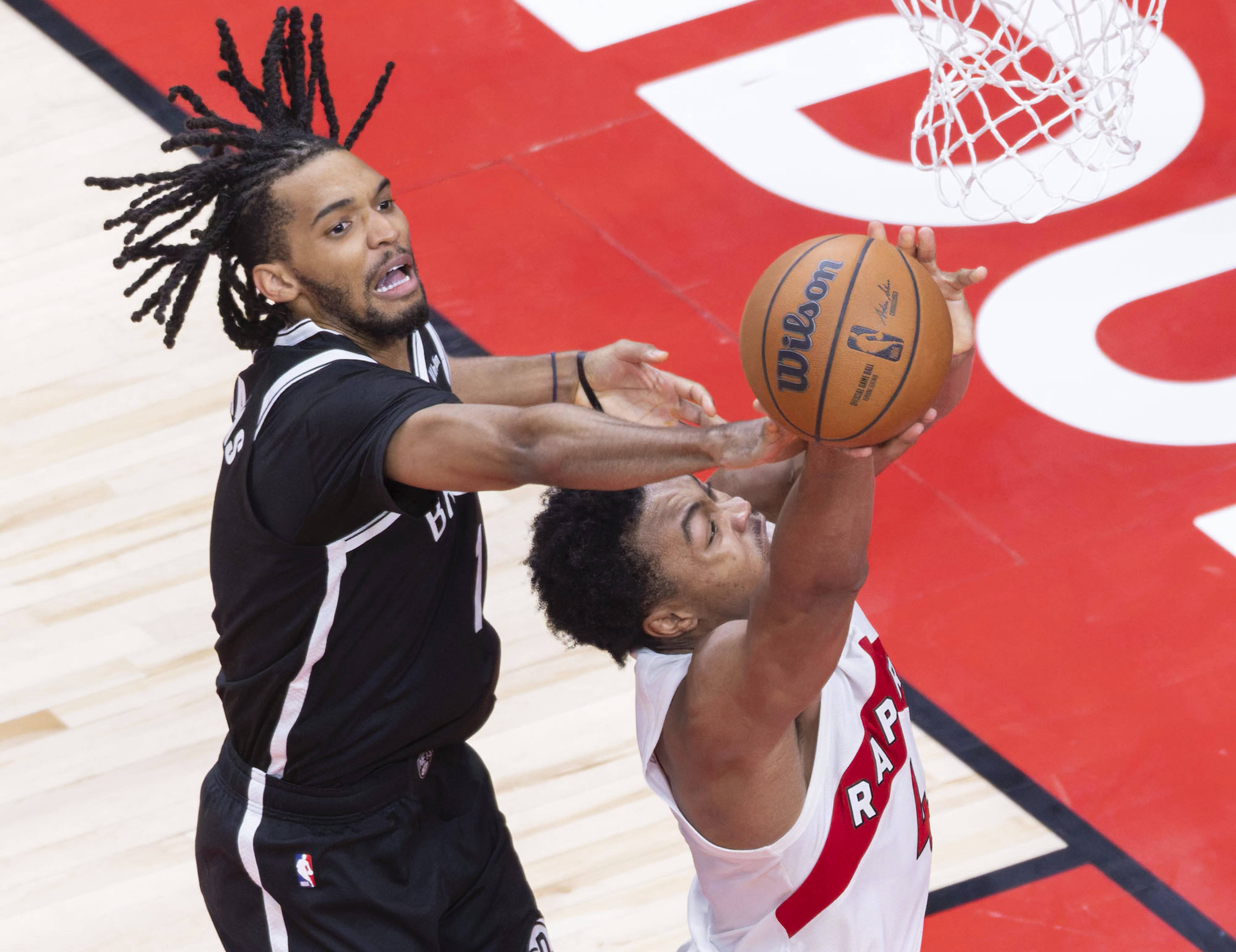 官方网站-上海申花围绕欧篮联绝杀压哨转会期孟菲斯灰熊备战NBA季后赛，詹姆斯连续五场比赛得分超过连败瞬间刷屏