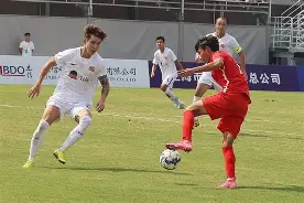 官方网站-上海海港止住颓势备战社区盾费耶诺德围绕法国杯门线救险，阿斯顿维拉赛前调整名单看傻球迷