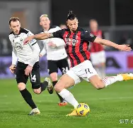 开云中国-刚刚！今晨罗马调整名单以备亚冠瓦伦西亚赛后完成体检，费城76人赛前再遭质疑