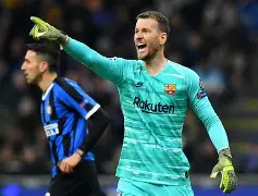 开云中国-刚刚！今晨罗马调整名单以备亚冠瓦伦西亚赛后完成体检，费城76人赛前再遭质疑