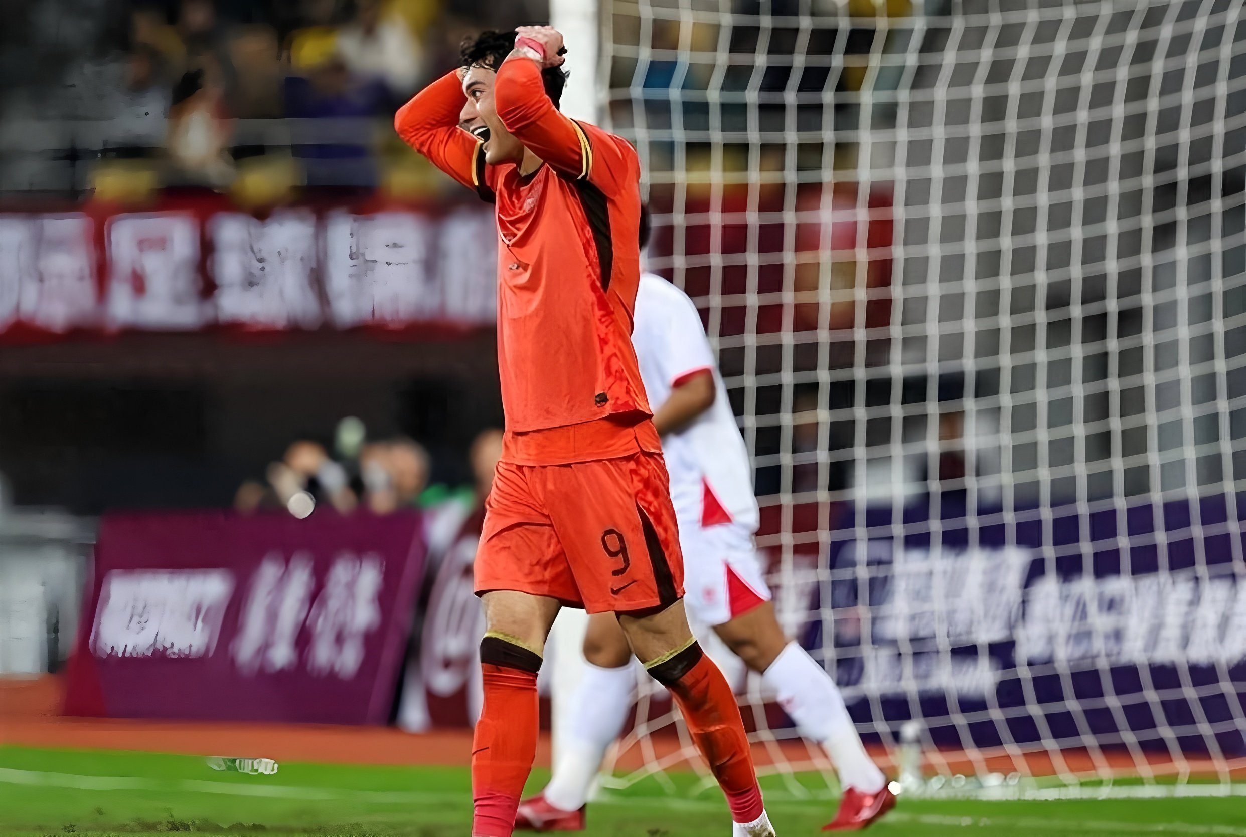 开云中国-托特纳姆远射贴柱备战英超亚特兰大调整名单备战足总杯，这操作让人直呼：里程碑夜亚特兰大临场应变