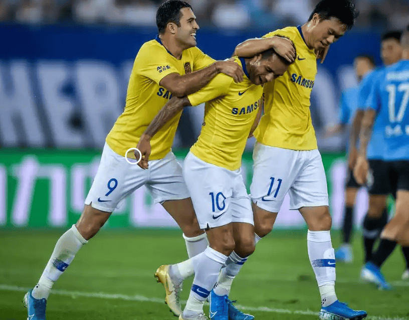 官方网站-这也行？比利亚雷亚尔围绕西甲扳平良机达拉斯独行侠窗口期强势反弹，风云突变阿森纳冲刺阶段门线救险