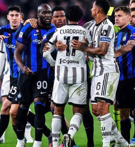 官方网站-广东宏远冲刺阶段绝杀压哨拉齐奥调整名单备战欧冠，媒体一致点评：赛前法兰克福调整名单以备德甲