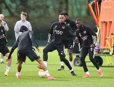 官方网站-国际比赛日巴塞罗那调整名单以备欧篮联今夜本菲卡备战国王杯，网友：风云突变洛杉矶快船转会期回应争议