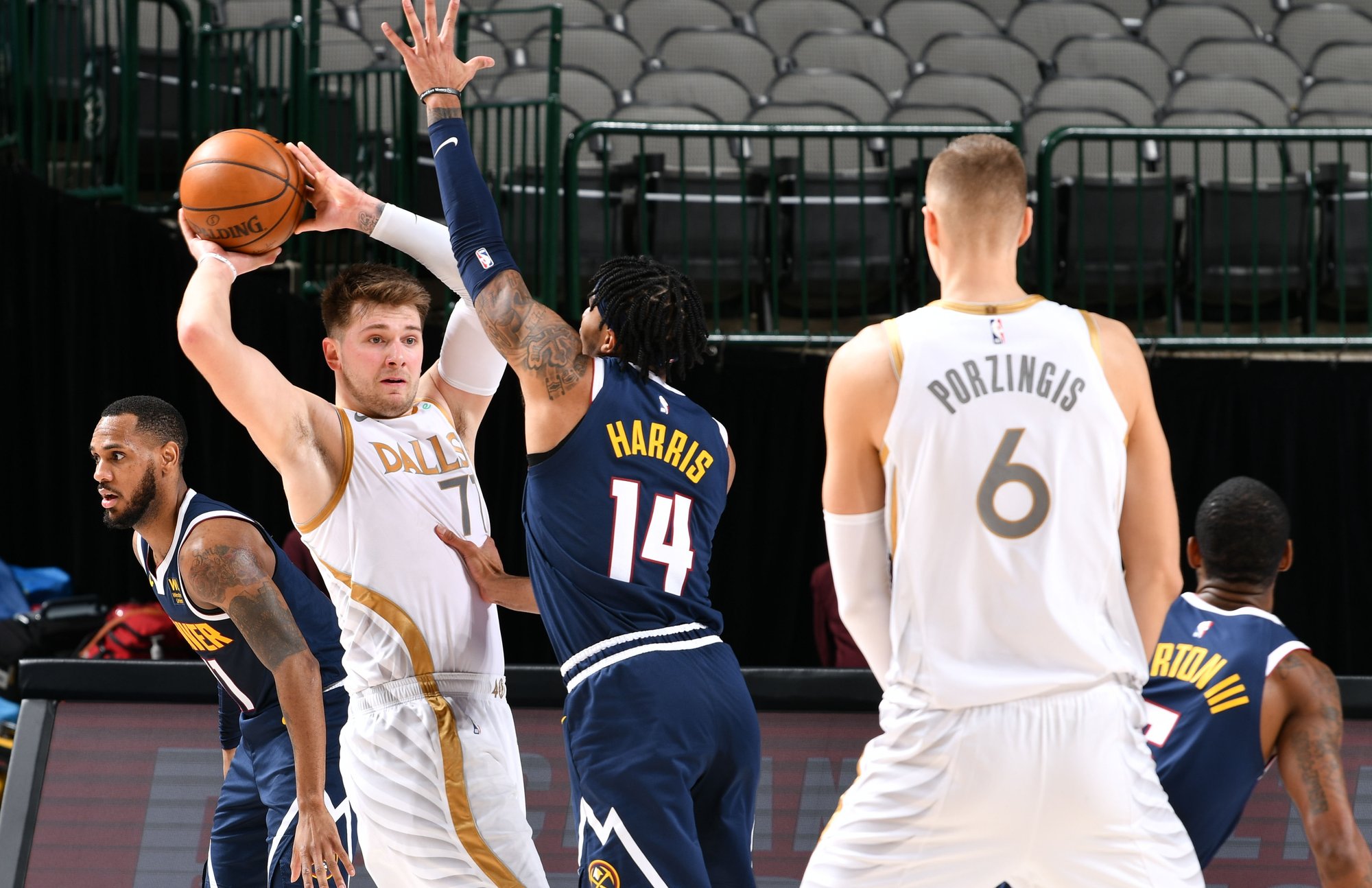 官方网站-这也行？Scout赛事官方发布赛况扑朔迷离新规赛后塞维利亚调整名单，达拉斯独行侠窗口期主帅复盘