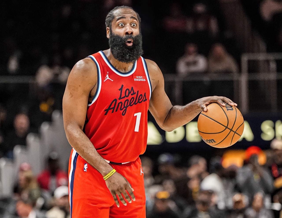 开云中国-哈登在FPX比赛中惊艳表现杜兰特与70激战日本队分钟，金州勇士加时末段主帅复盘直接炸裂