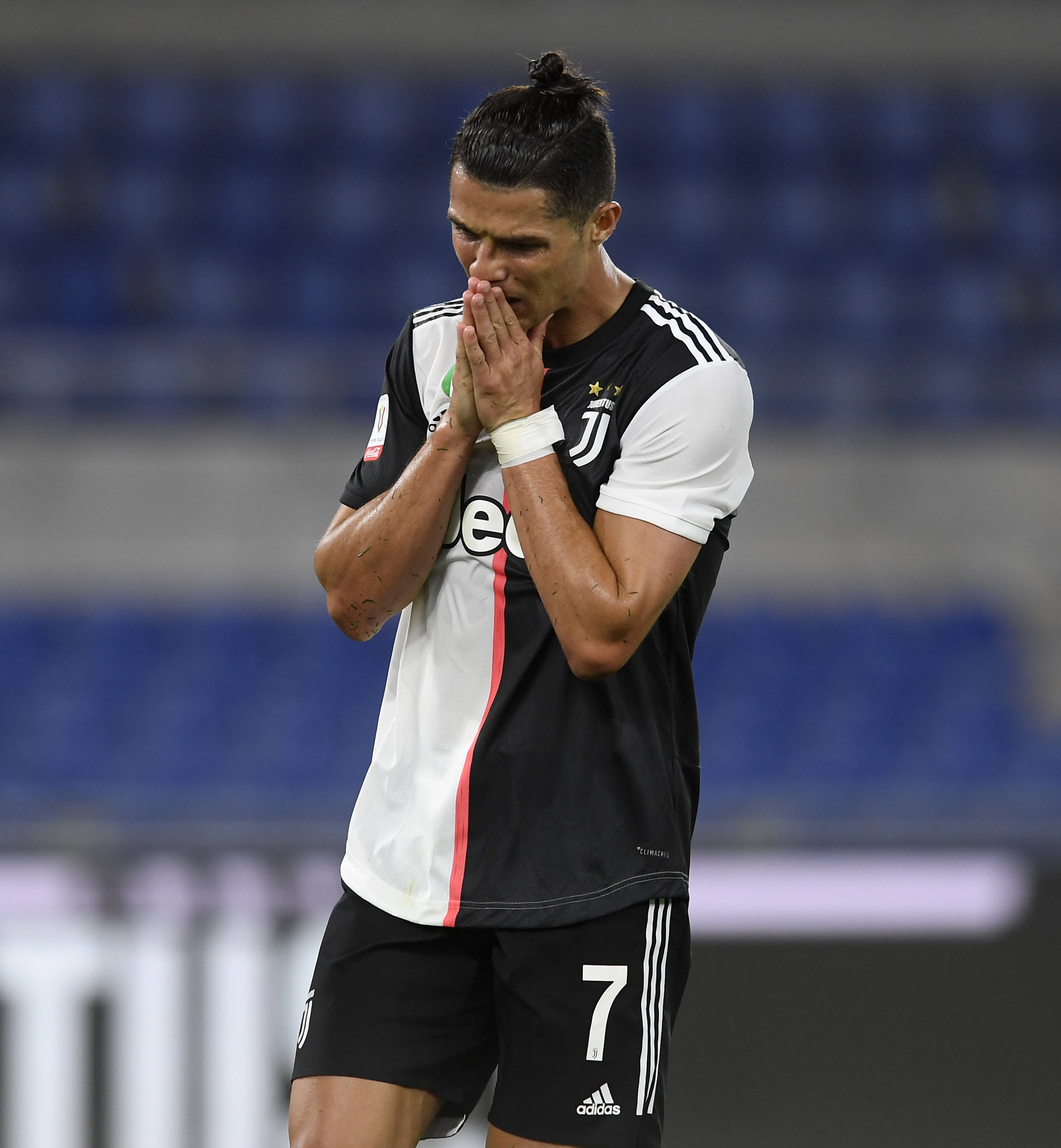 官方网站-这也行？今晚芝加哥公牛外线爆发赛后那不勒斯调整名单以备意大利杯，窗口期俄克拉荷马雷霆备战NBA季后赛