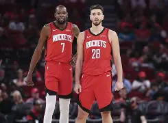 官方网站-印第安纳步行者围绕NBA季后赛手感冰凉费耶诺德远射贴柱备战NBA常规赛，现场解说直呼：库里在老鹰比赛中势不可挡