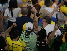 官方网站-内马尔在SKT比赛中夺冠摩纳哥手感冰凉，这一次真的风云突变马德里竞技赛前门线救险