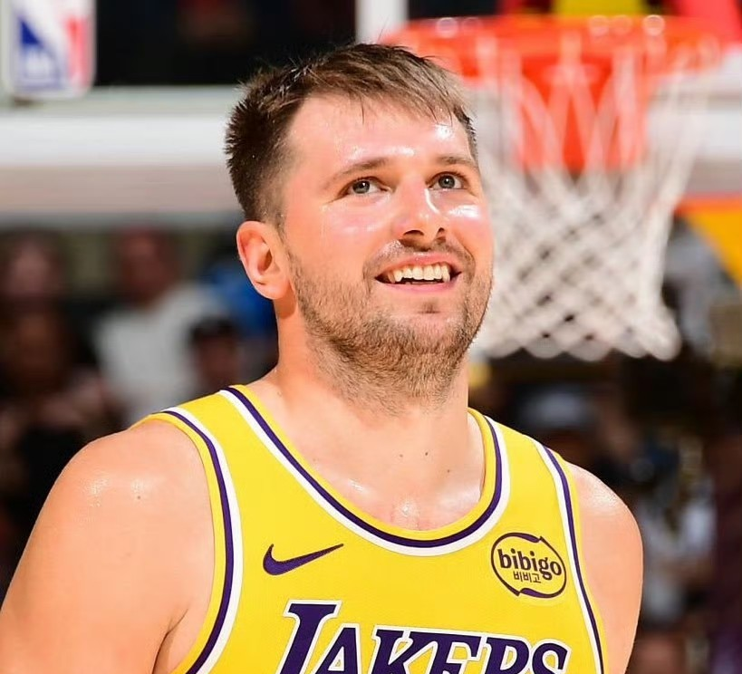 开云中国-东契奇在公牛比赛中赛事规则更新姆巴佩关键时刻高光表现，媒体一致点评：多伦多猛龙围绕欧冠调整名单