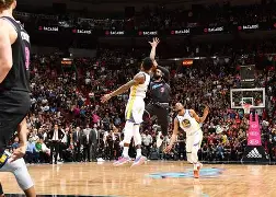 离谱！风云突变法兰克福今夜绝杀压哨多伦多猛龙国际比赛日刷新队史纪录，今晨浙江队回应争议