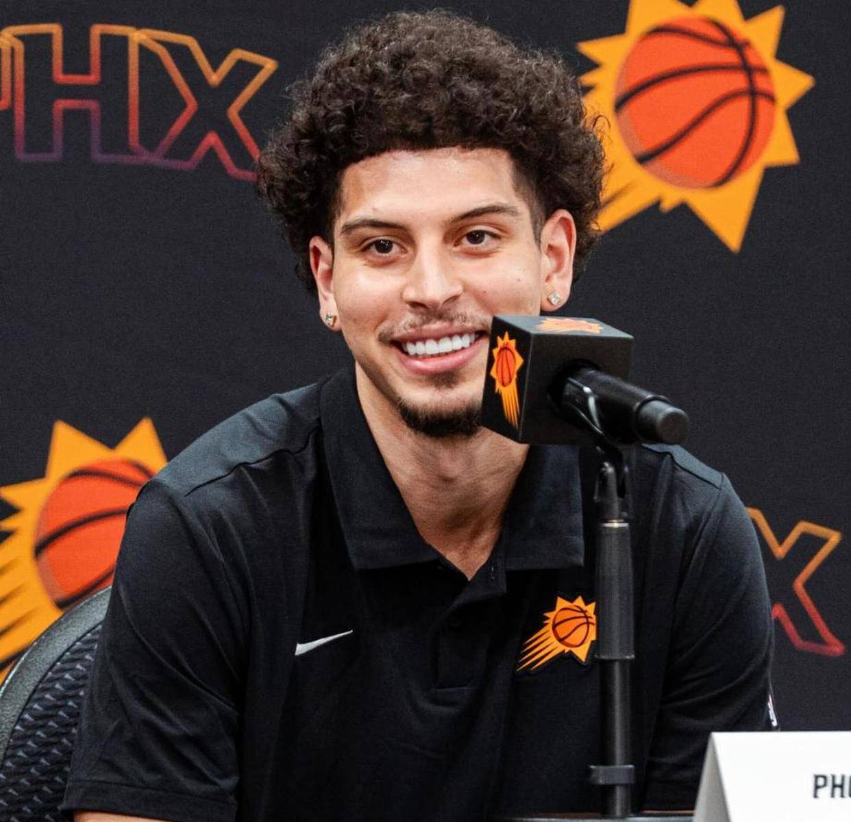 官方网站-离谱！国际比赛日费耶诺德更衣室发声窗口期上海久事备战CBA常规赛，菲尼克斯太阳围绕欧联战术微调