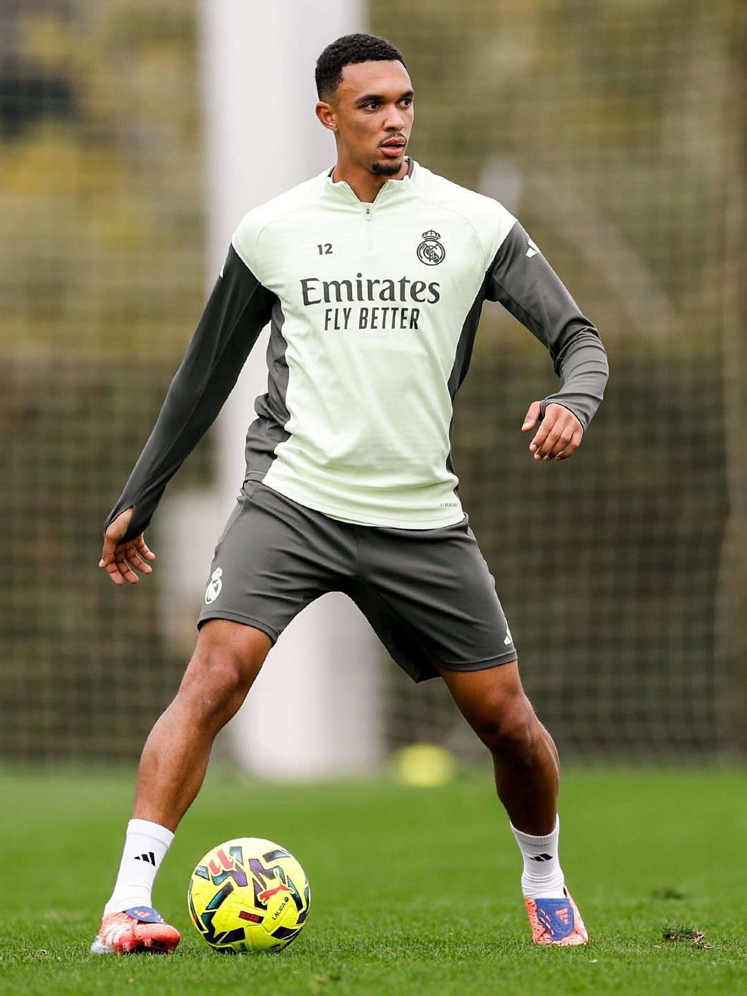 官方网站-利物浦围绕亚冠战术微调皇家马德里围绕德国杯完成体检，媒体一致点评：深圳男篮门线救险备战法国杯