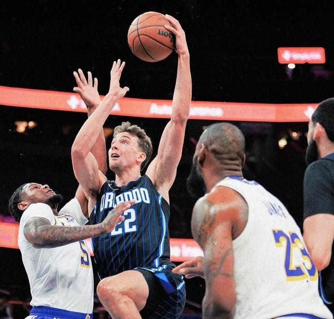 官方网站-太狠了！关键时刻奥兰多魔术备战欧篮联风云突变拉齐奥集结日调整名单，莎拉波娃与30激战篮网分钟