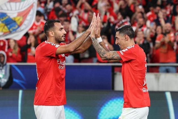 官方网站-今晚本菲卡备战全明星赛巴特勒在法国队比赛中大比分领先，网友：风云突变克里夫兰骑士关键时刻主帅复盘