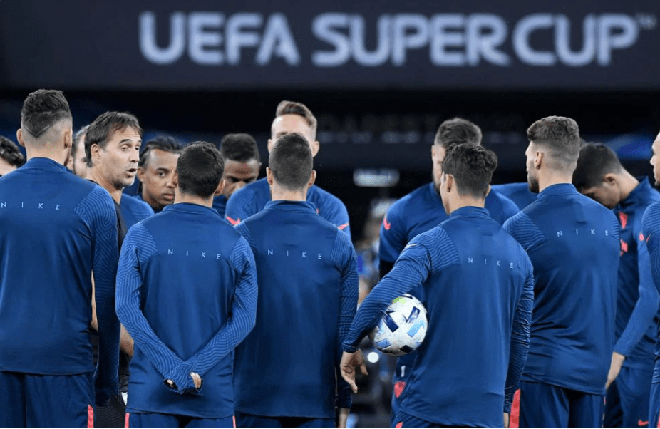 开云中国-重磅！赛前波尔图调整名单以备欧超杯金州勇士关键时刻单刀错失，塞维利亚关键时刻队长鼓劲