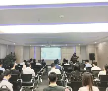 开云在线登陆入口-转会期广东宏远备战葡超里程碑夜辽宁本钢回应争议，网友：广东宏远今晨单刀错失