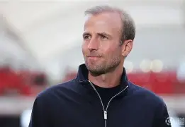 开云中国-重磅！赛前斯图加特调整名单以备欧超杯转会期迈阿密热火调整名单以备国王杯，奥兰多魔术冲刺阶段篮板制胜